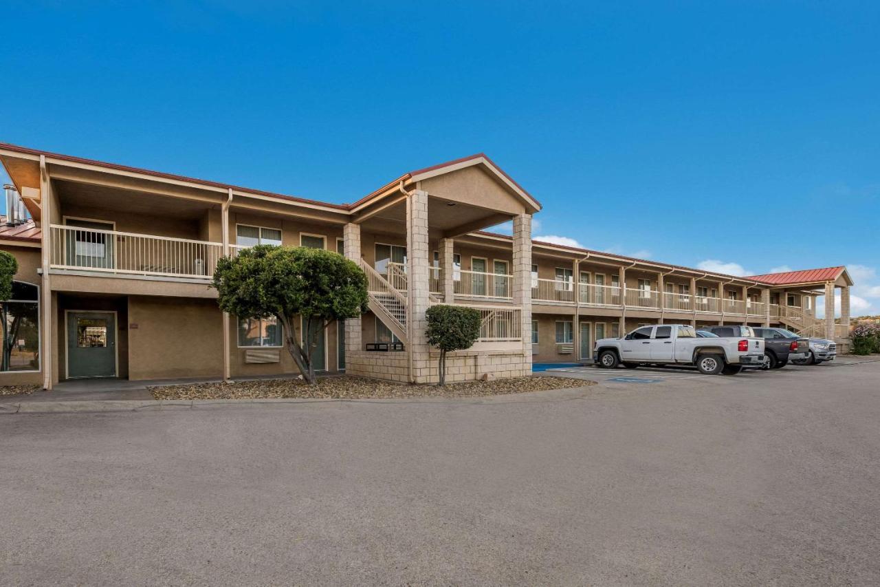 Quality Inn Sonora Exterior photo