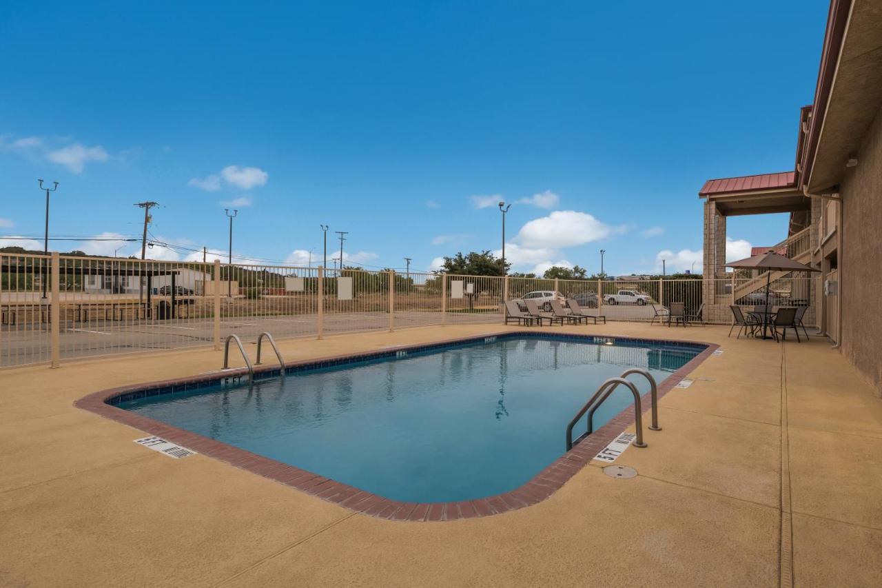 Quality Inn Sonora Exterior photo